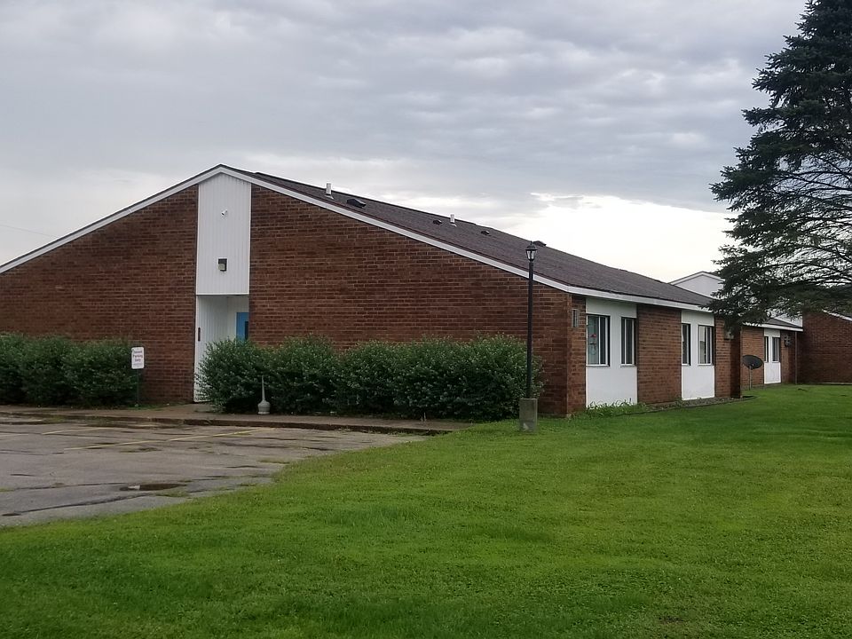 1st image of 170 County Rd N #4