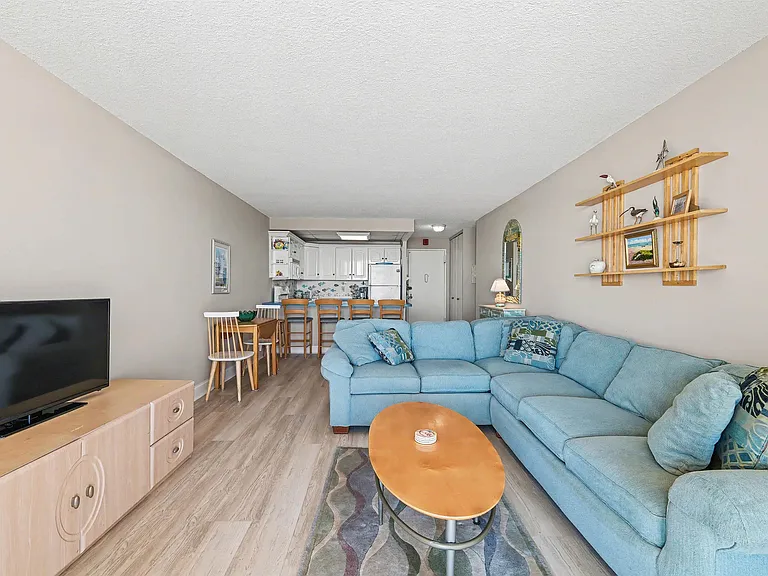 9400 Atlantic Ave #305 — Photo 9