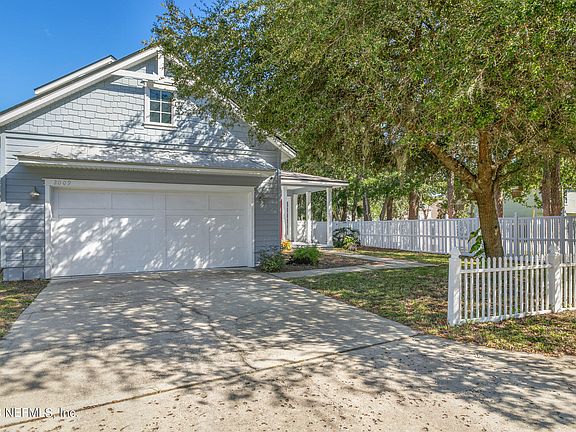 4th image of 2009 PARADISE OAKS Court