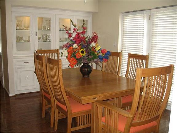 Formal Dining Room with Built-Ins