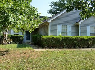 320 Peeks Crossing Dr, Senoia, GA 30276