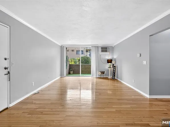 462 Liberty St Unit 462A-101, Little Ferry, NJ 07643