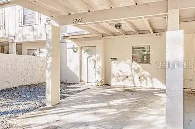 2 bed, 1100 sqft, $1,700 — Photo 2
