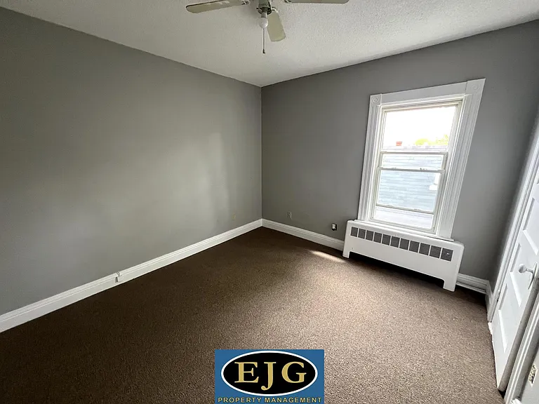 34-36 Cheney Pl #3F — Photo 10
