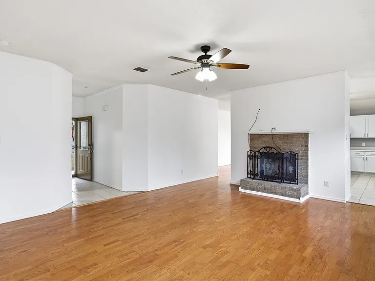 120 Mule Deer Ct — Photo 18