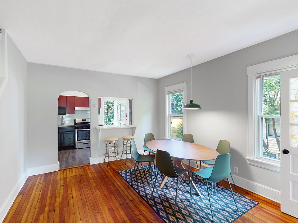 Dining Room *sample photo