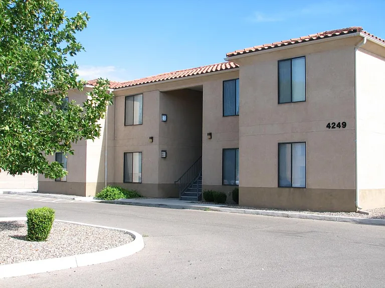 4249 Sabana Loop SE #B — Photo 1