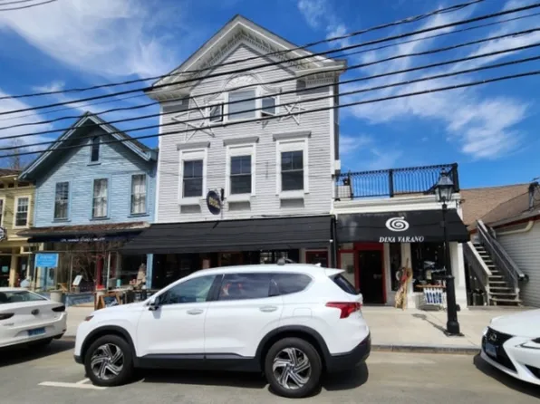 29A N Main St, East Haddam, CT 06423