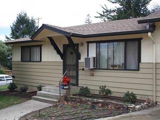 1st image of 421 Scenic Dr