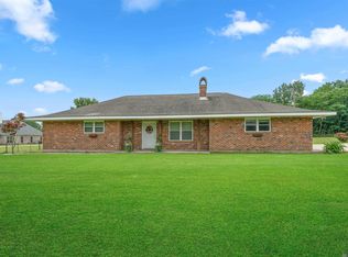 450 E Plains Port Hudson Rd, Zachary, LA 70791