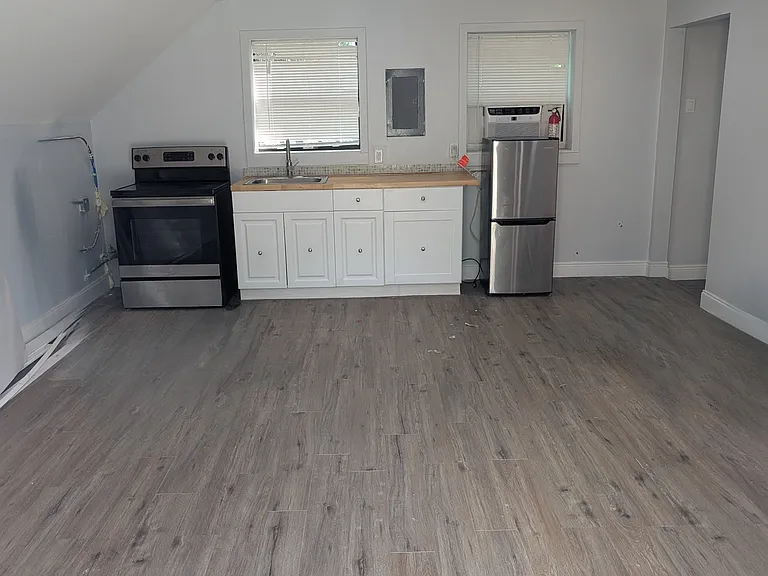 1403 College Park Ln #C — Photo 2