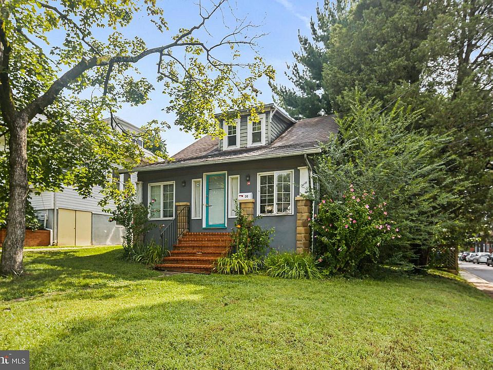 1st image of 30 Glen Ave