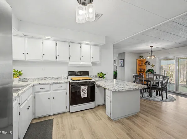 7506 E BAYWOOD Avenue, Mesa, AZ 85208