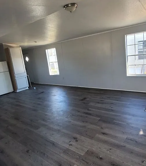 12195 Roddy Rd — Photo 1