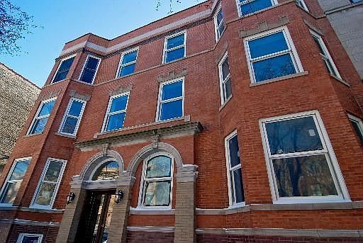 1st image of 815 W Newport Ave #1S
