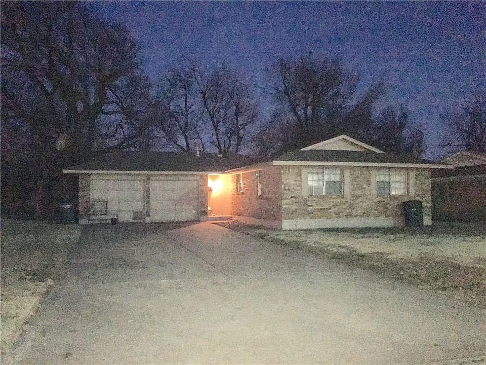 1st image of 2500 S Mansfield St