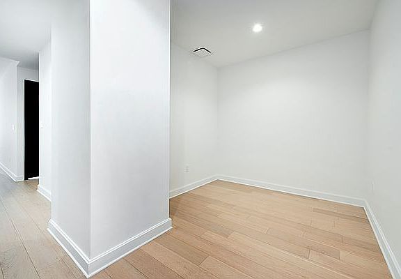 3rd image of 21 W End Ave APT 1108