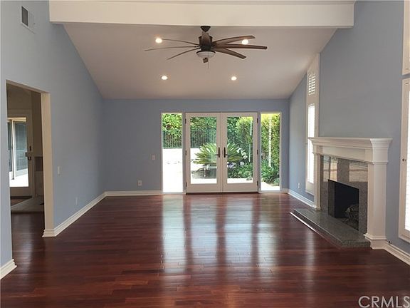 5th image of 42 White Water Dr