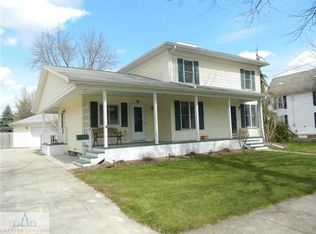 122 Floral Ave, Saint Johns, MI 48879