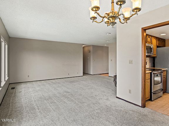 5th image of 506 Justice Dr