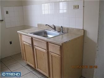 3rd image of 549 E Carver St