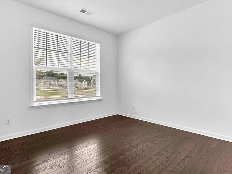 5930 Neisler Rd — Photo 8