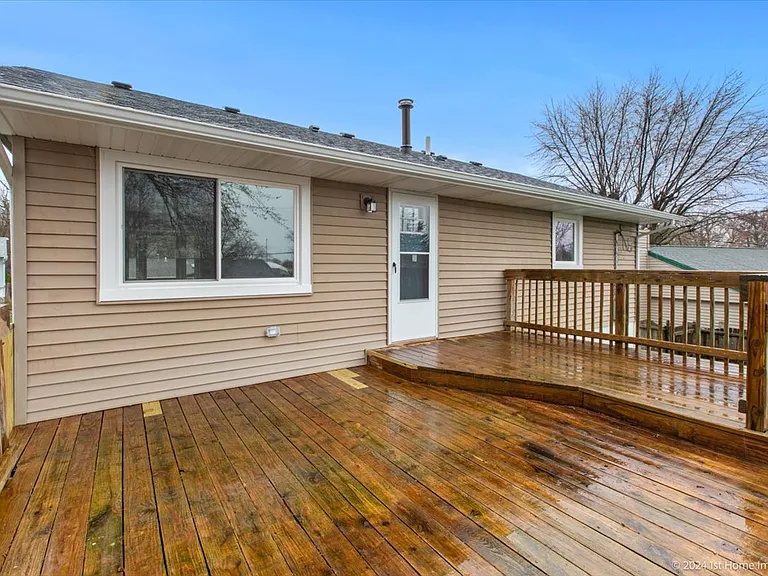 741 Yates Ave — Photo 18