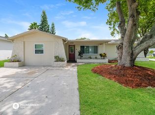 5700 Thrush Dr, New Port Richey, FL 34652