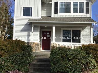 2772 Arnold St, Dupont, WA 98327