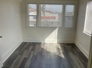 1089 E 7th St, Long Beach, CA 90813