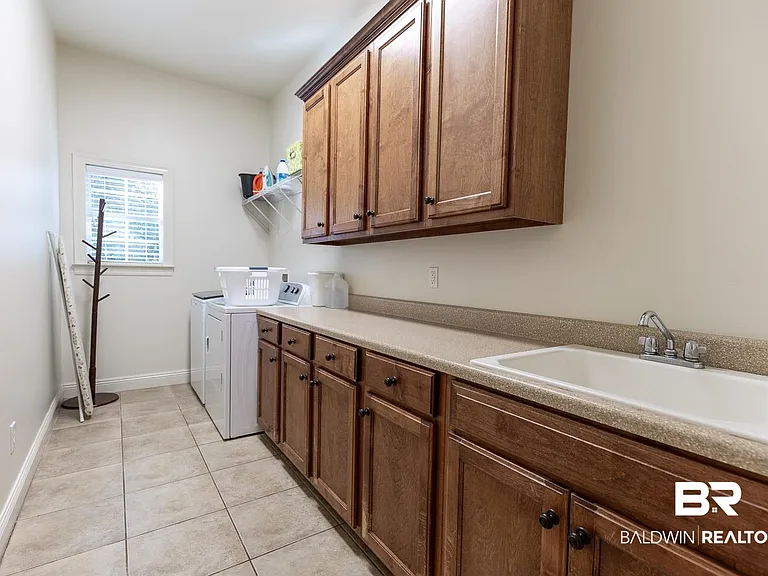 7316 Northbrook Cir — Photo 26