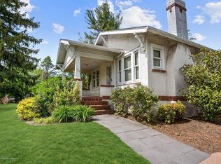 110 S Main St, Farmingdale, NJ 07727