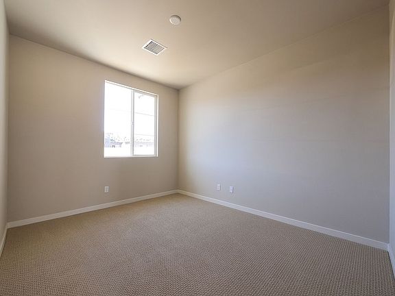 3rd image of 43438 Hazelton Ln