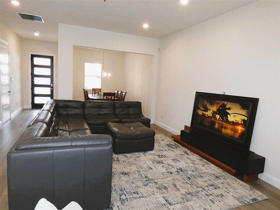 1st image of 428 Waters Edge Dr #514