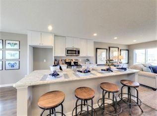 7532 Wood Edge Blvd, Lino Lakes, MN 55014