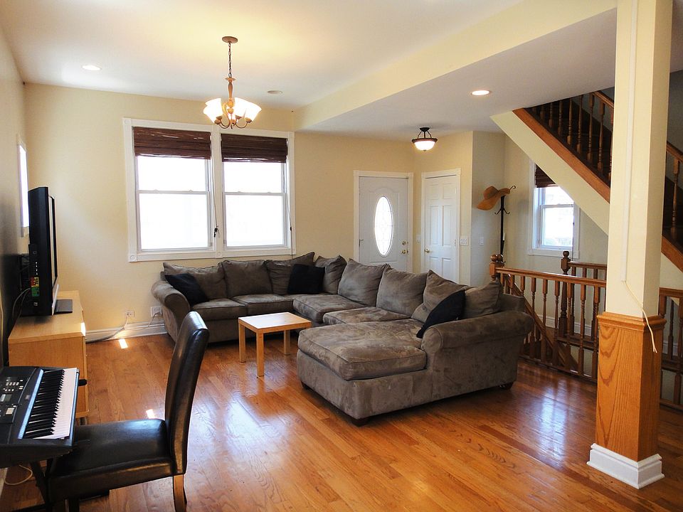 first floor towards front door