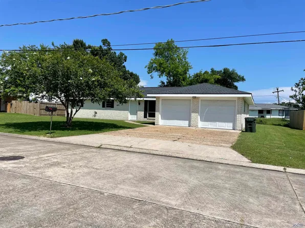 305 Wildwood Dr, Houma, LA 70363