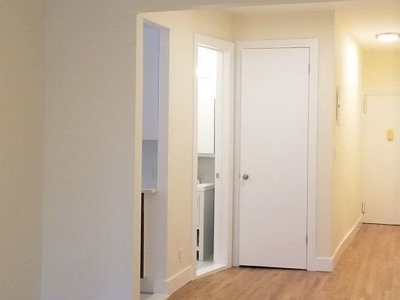 4th image of 334 W 22nd St APT 23