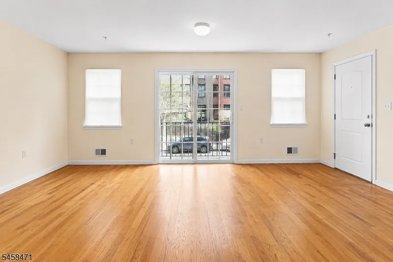 3 bed, 2.0 bath, $2,950 — Photo 1