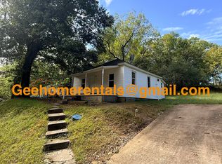 512 Wynn St, Paris, TN 38242