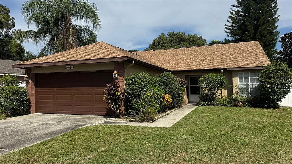 3 bed, 2.0 bath, 1337 sqft, $2,500 — Photo 1