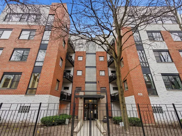 2307 W Wolfram St APT 312, Chicago, IL 60618