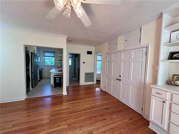 3rd image of 7444 Saint Charles Ave APT 202