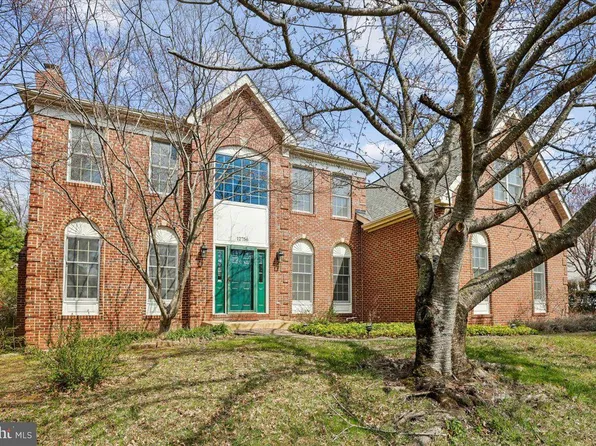 12756 Alder Woods Dr, Fairfax, VA 22033