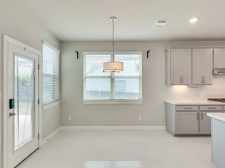 5520 La Canada Way — Photo 15