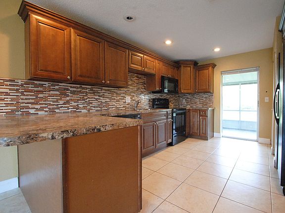 2nd image of 47 E Country Cove Way