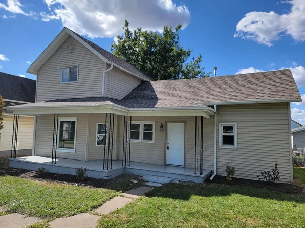 118 S Johnson St, Garrett, IN 46738