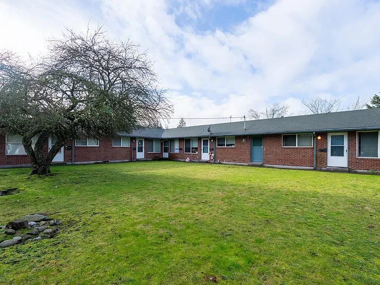 10922 Freiday St SW #C — Photo 14