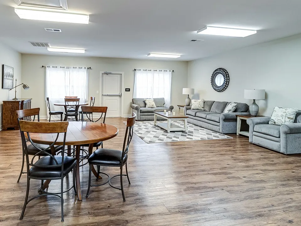 Ada Park Apartments