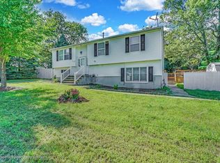 3 Allison Way, Barnegat, NJ 08005